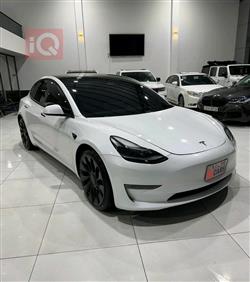 تسلا موديل 3